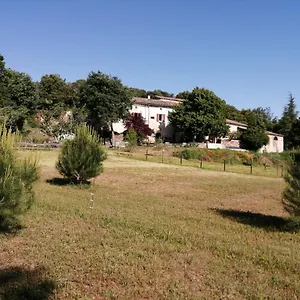gites-la-ferme-accrochee-a-la-colline.hotels-rhonealpes.com/