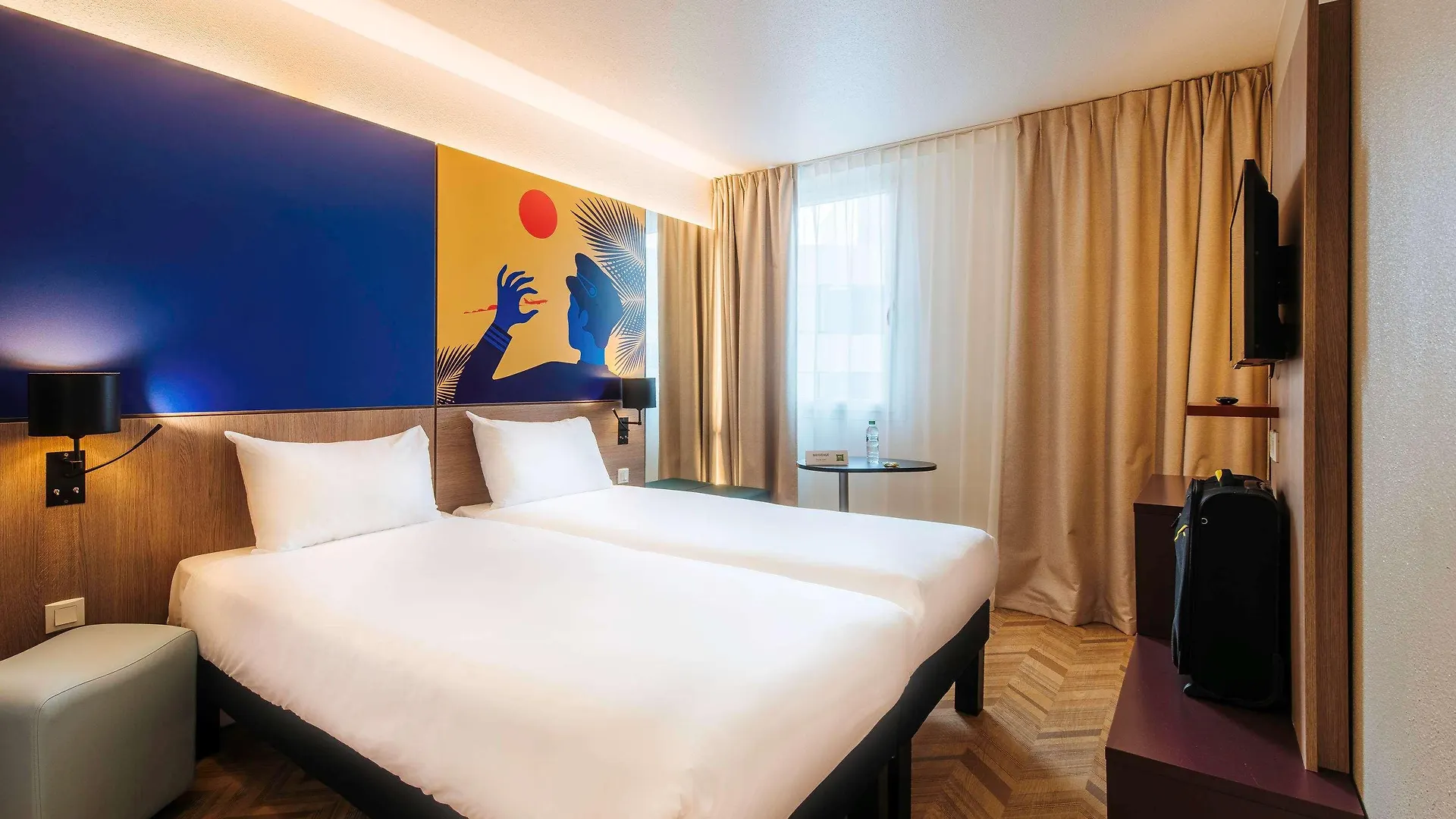 Ibis Styles Nice Aeroport Arenas 3*,  France